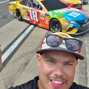 Meet your Posher, Ronald